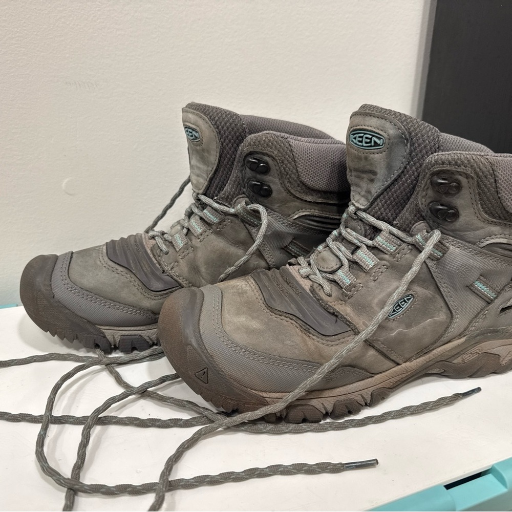 Keen Women's Ridge Flex Mid Steel Grey/Porcelain Waterproof Hiking Boots 1026085